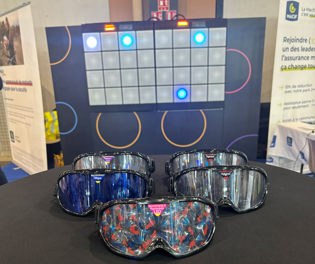 Mur interactif et lunettes de simulation pour une action de prévention