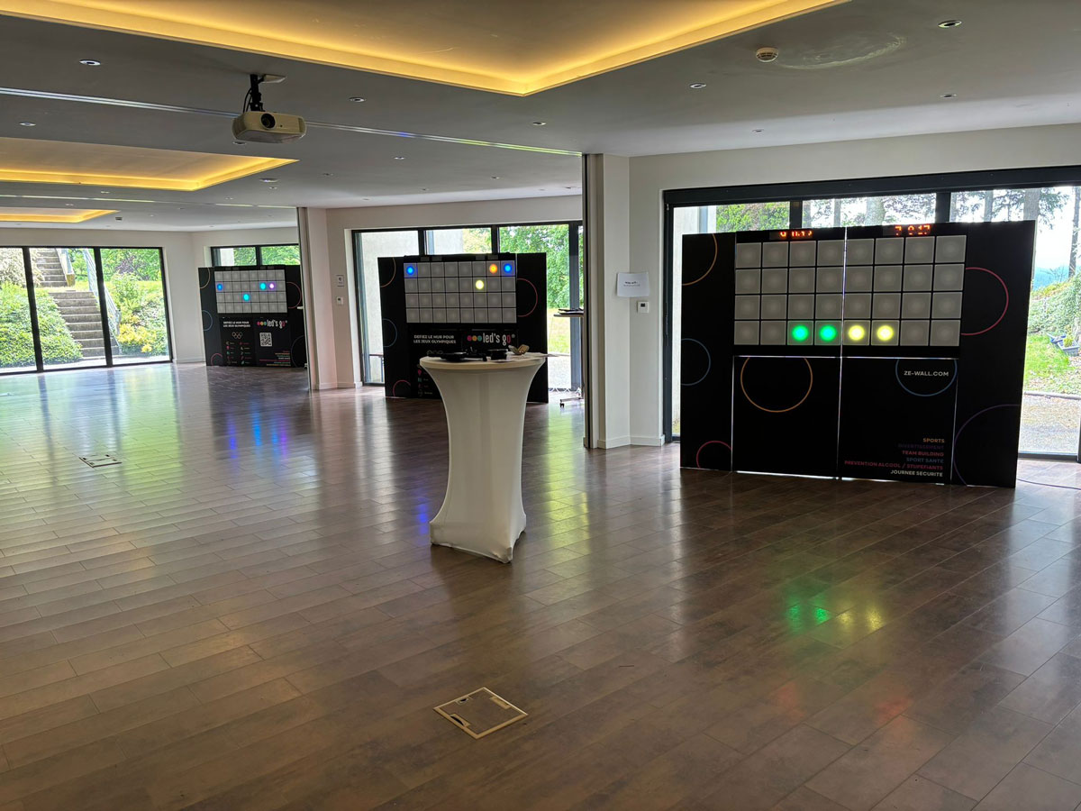 Murs de jeux à LEDs dans un espace événementiel